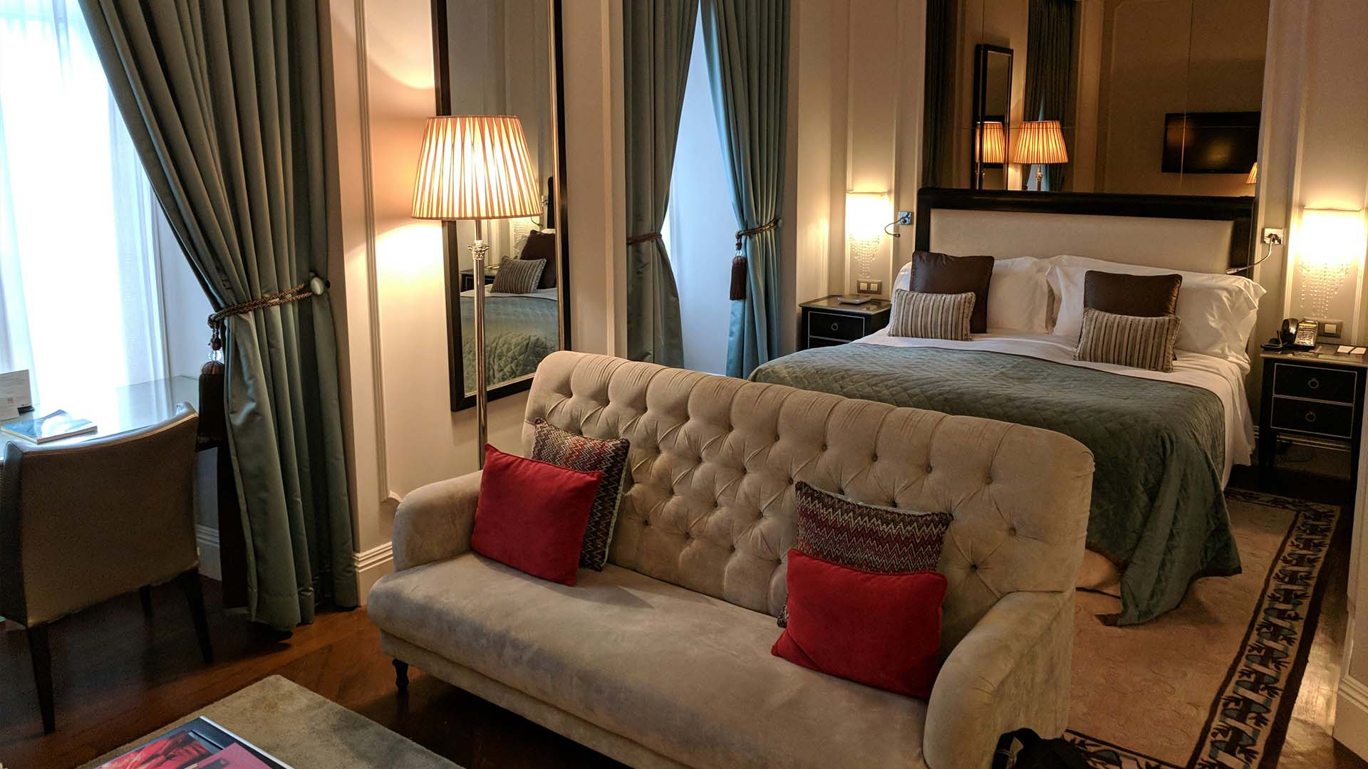 Lagoon Deluxe Room